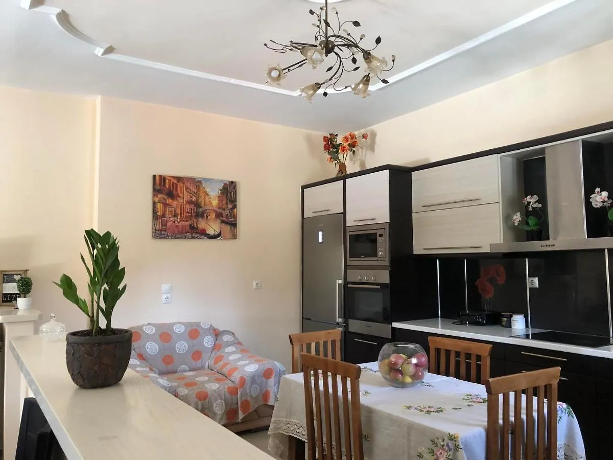 Milos Apartments Himare