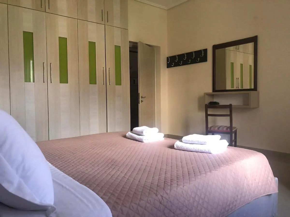 Milos Apartments Himare