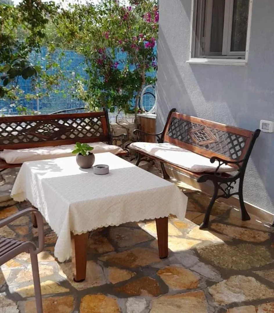 Milos Apartments ヒマラ アルバニア